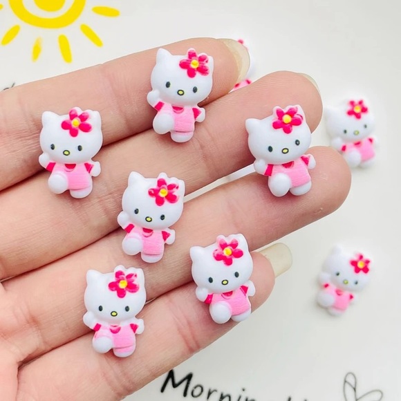 Flower kitty 🌸🌺🌷 - Picture 3 of 5